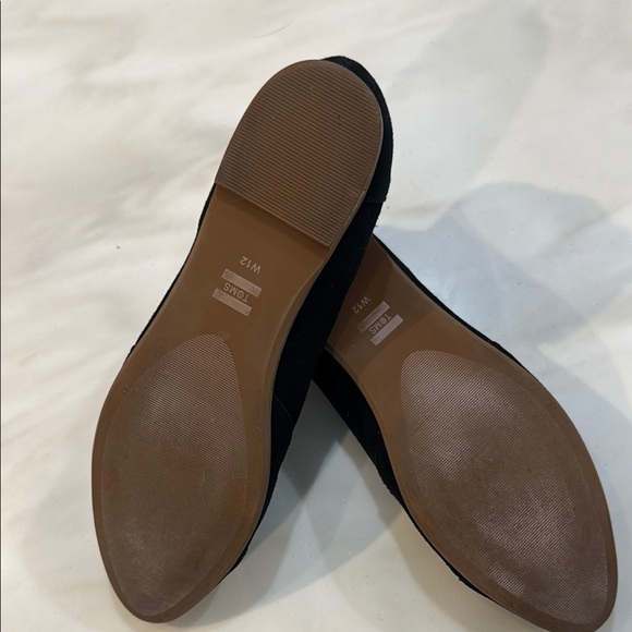 Toms Black Flats Sleek Suede Loafers women’s size 12 - Picture 3 of 4